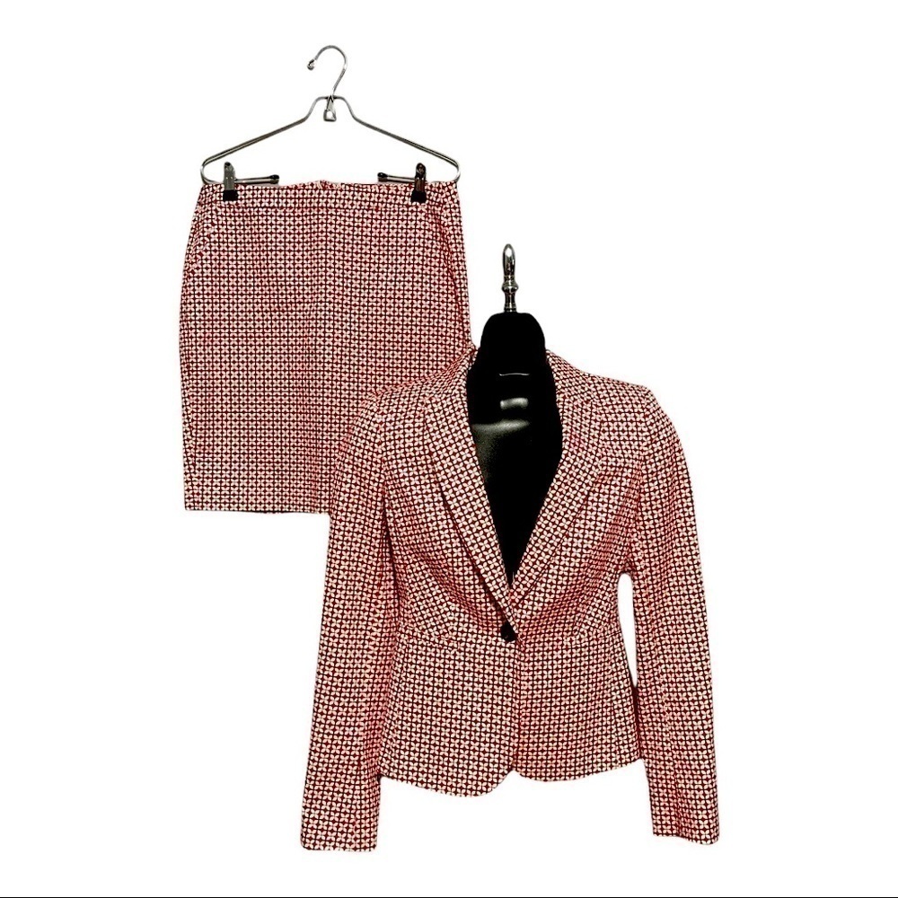 Dresses 3 for $50 
Women's MEXX Red Geometric Lined Suit Blazer 4 Lined Shirt 6